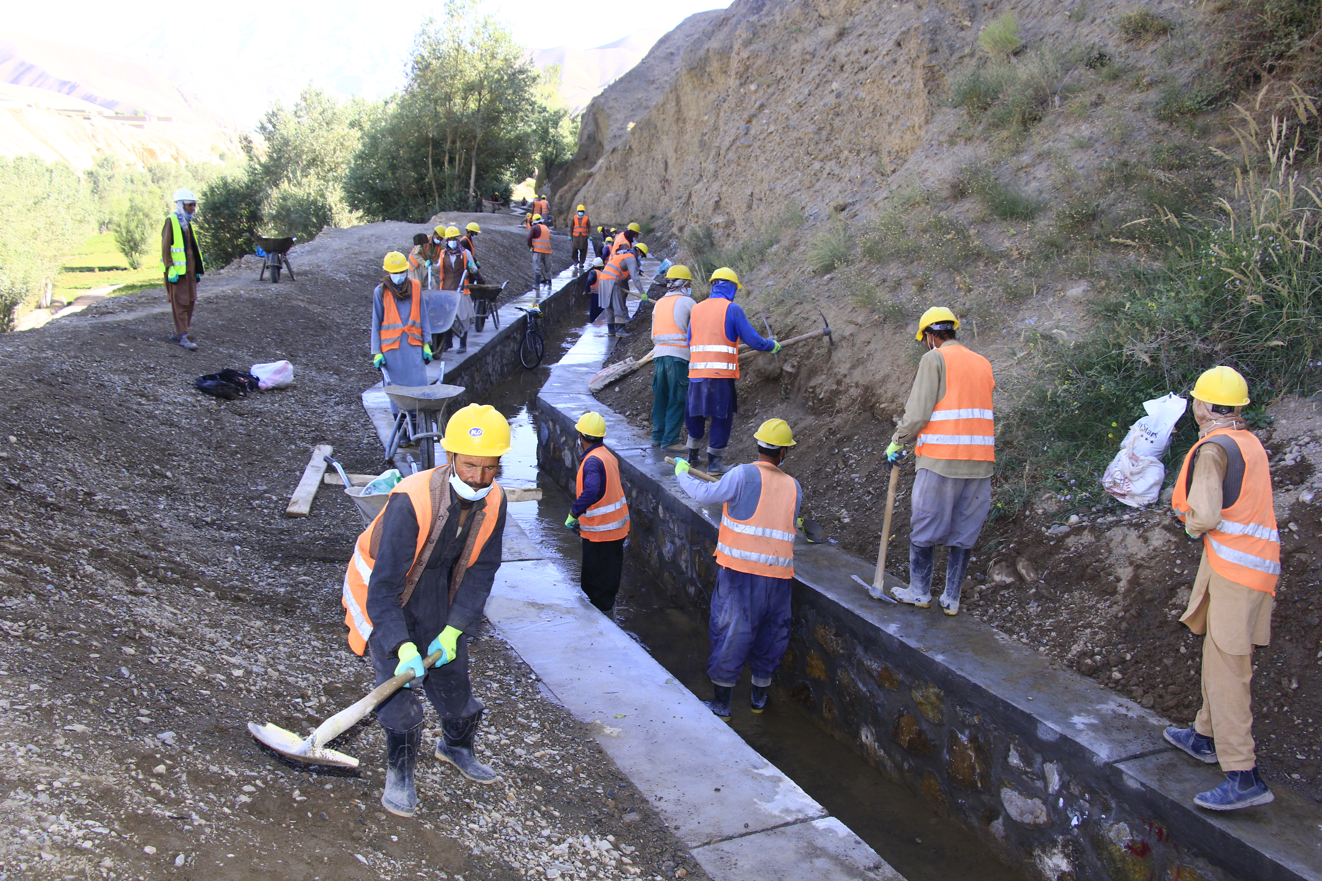 Irrigation canal
