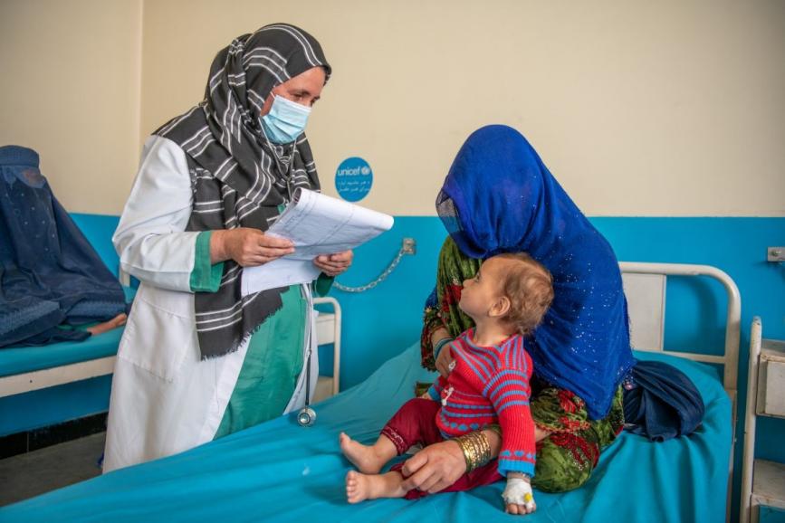 Afghanistan Health Emergency Response (HER) Project. Photo: Aziz Karimi/UNICEF